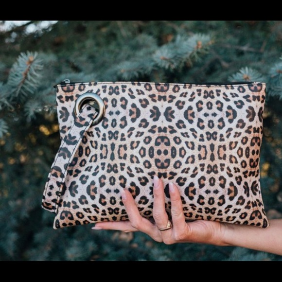 Pick 2 - Versatile Oversized Clutch Wristlets - Picture 8 of 16
